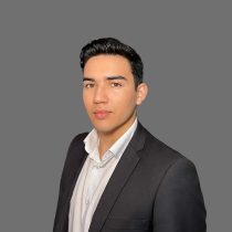 Ismael Arcia - Licensed Real Estate Agent und Legal Aid for Immigration Law