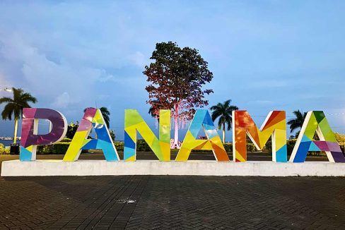 panama sign - How to Buy Property in Panama