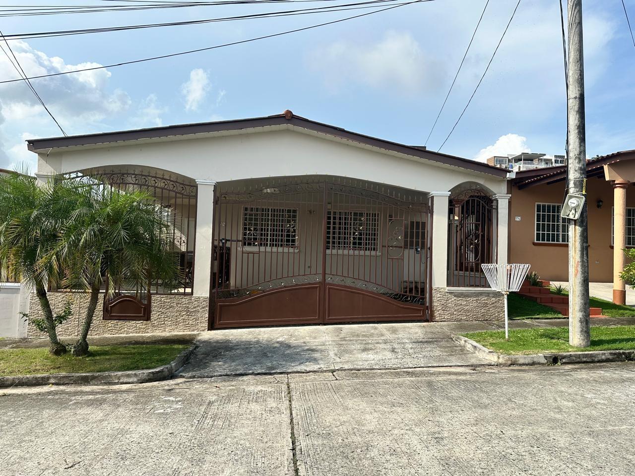 House for Sale in Brisas del Golf