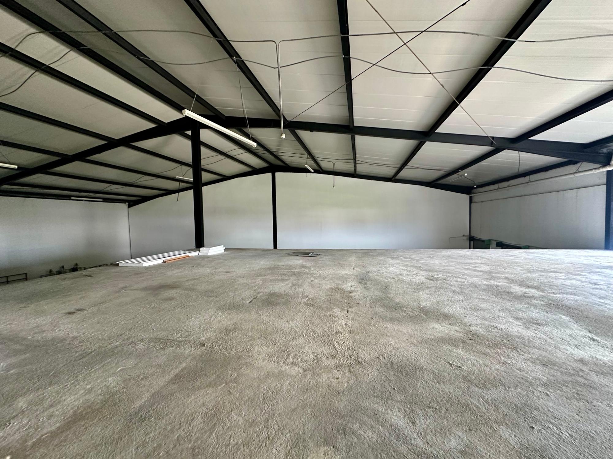 WAREHOUSE FOR SALE PARQUE INDUSTRIAL LAS AMERICAS