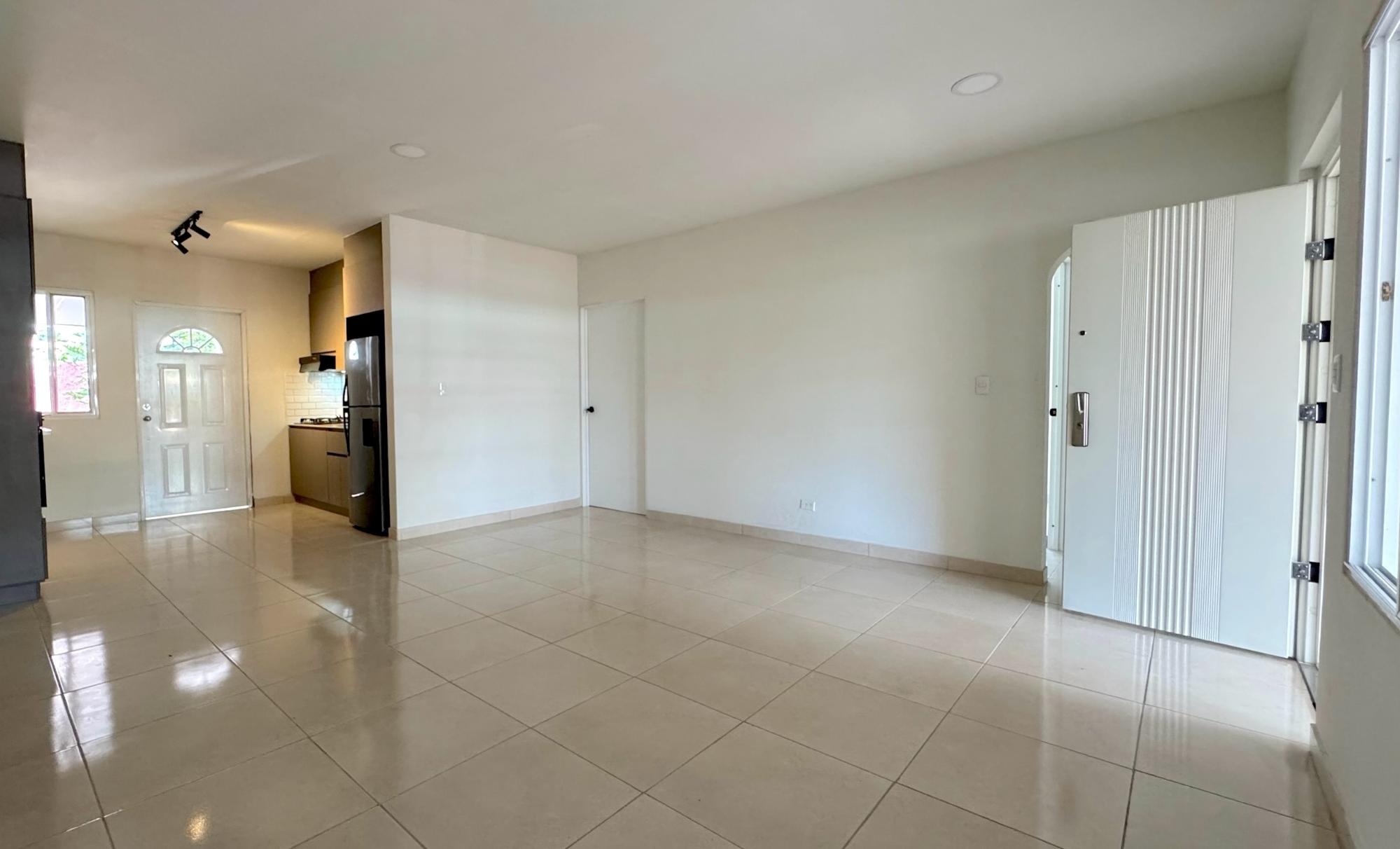 House for Sale in the Best Area of Las Acacias