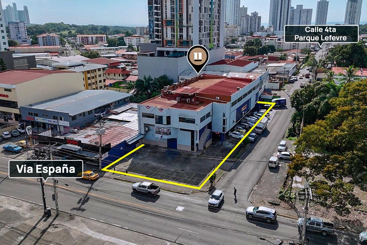 Commercial building on Via España