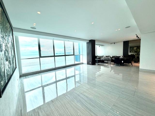 LUXURIOUS VITRI APARTMENT FOR SALE, OCEANFRONT