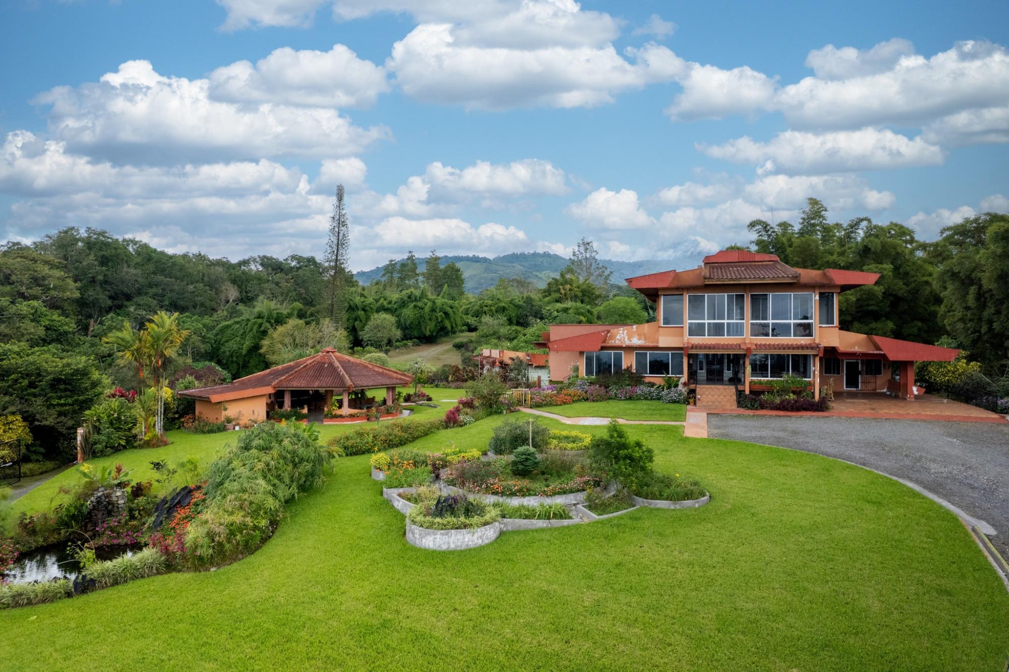 Highland Investment Estate With Rare Water Concess