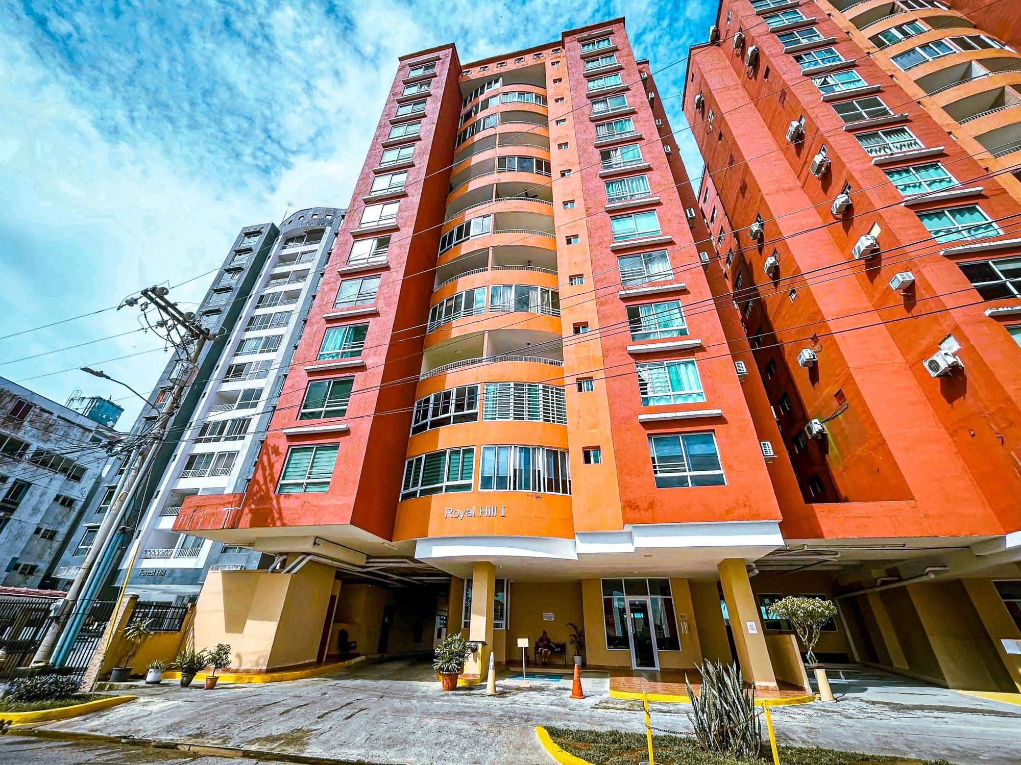 Furnished 2-bedroom Condo in Royal Hill, El dorado