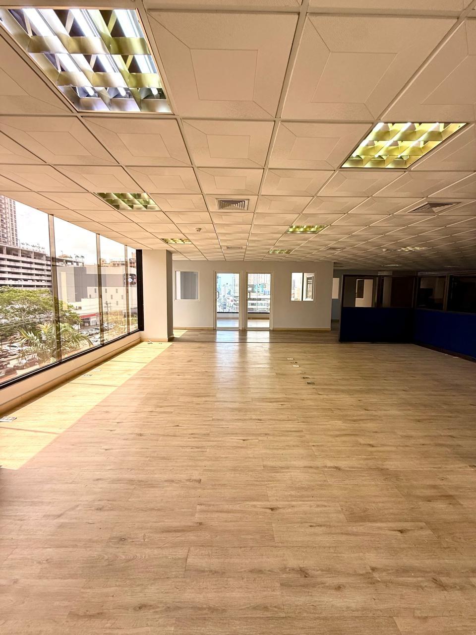 Office for rent, 600m2, bright with beautiful view