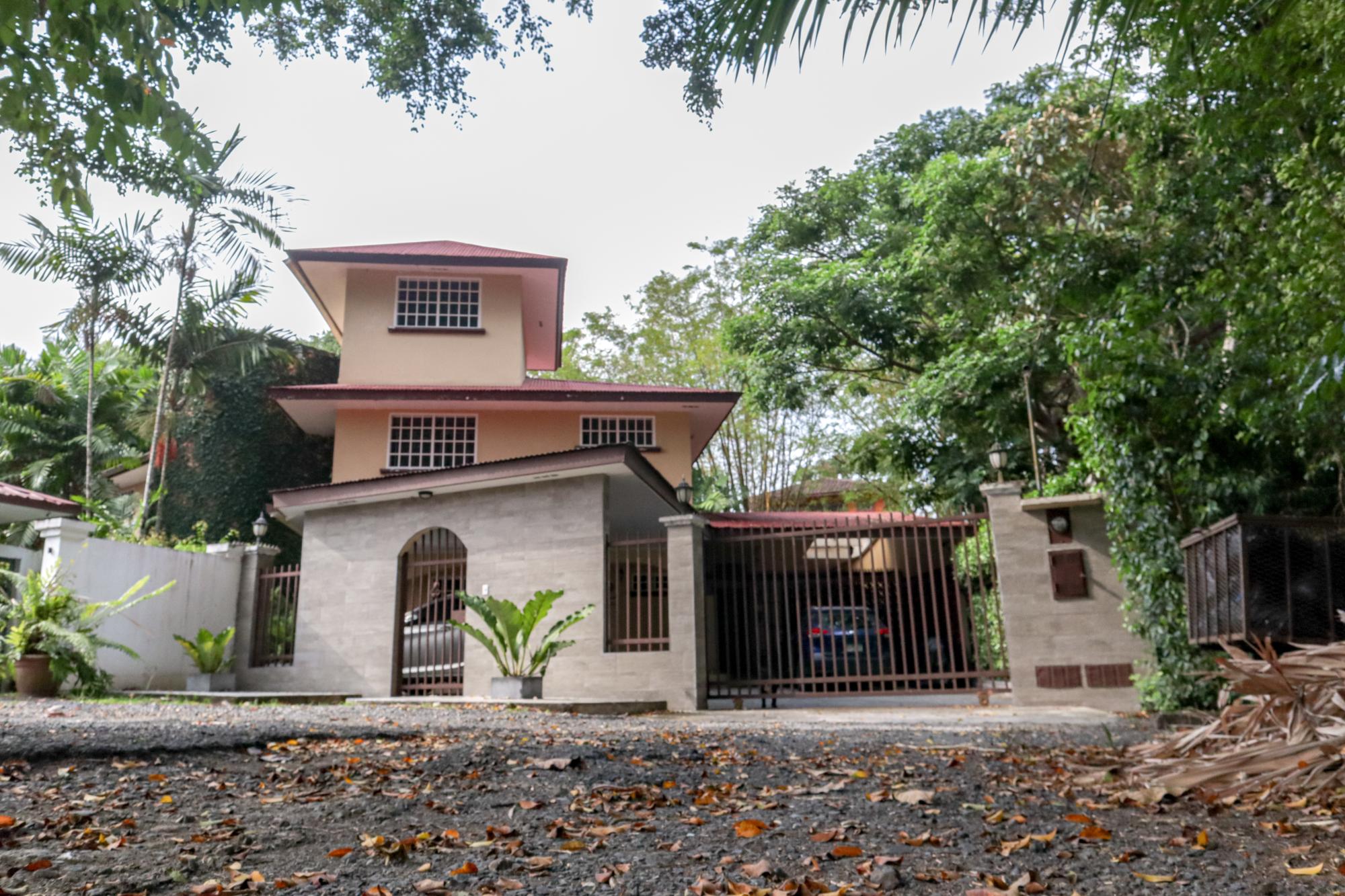 SINGLE-FAMILY HOUSE – LLANOS DE CURUNDU