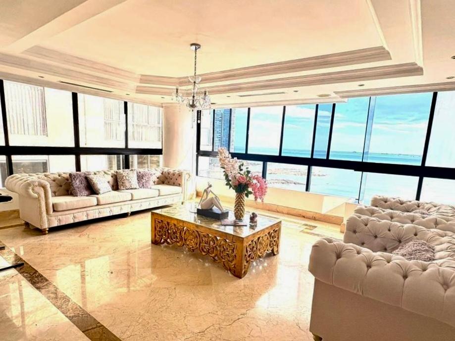 Apartment for sale facing Panama Bay