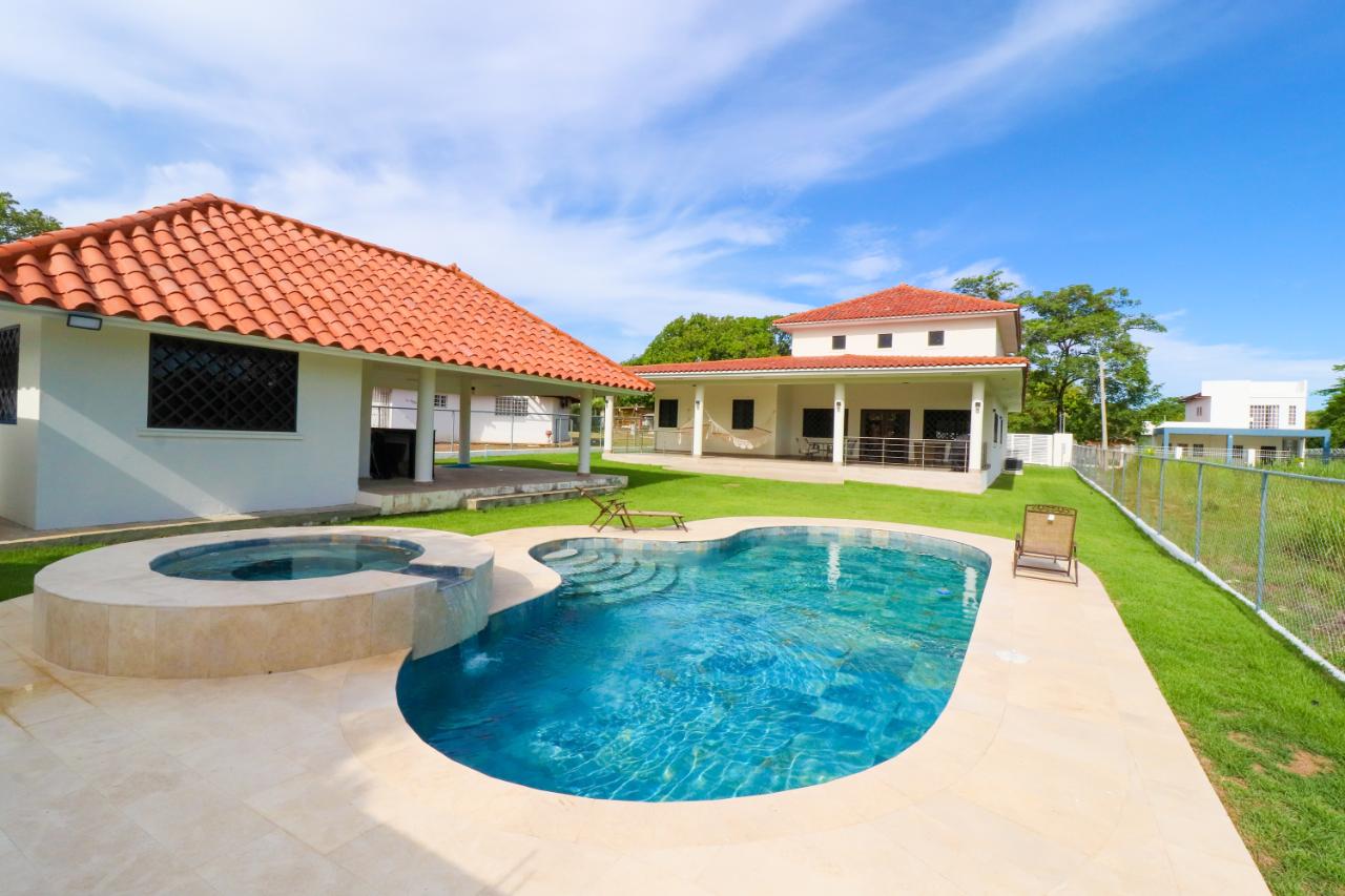BRAND NEW! House for rent on the beach in Coronado