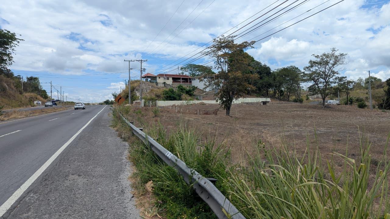 Commercial land for sale with improvements