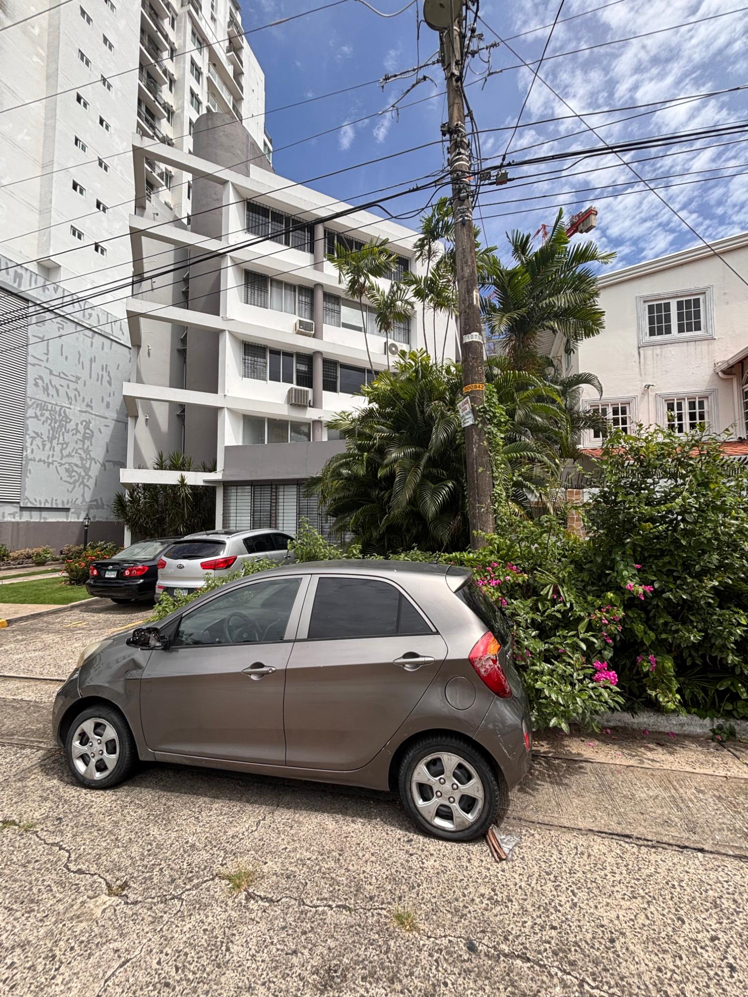 Apartment, La Loma, next to San Fernando Hospital