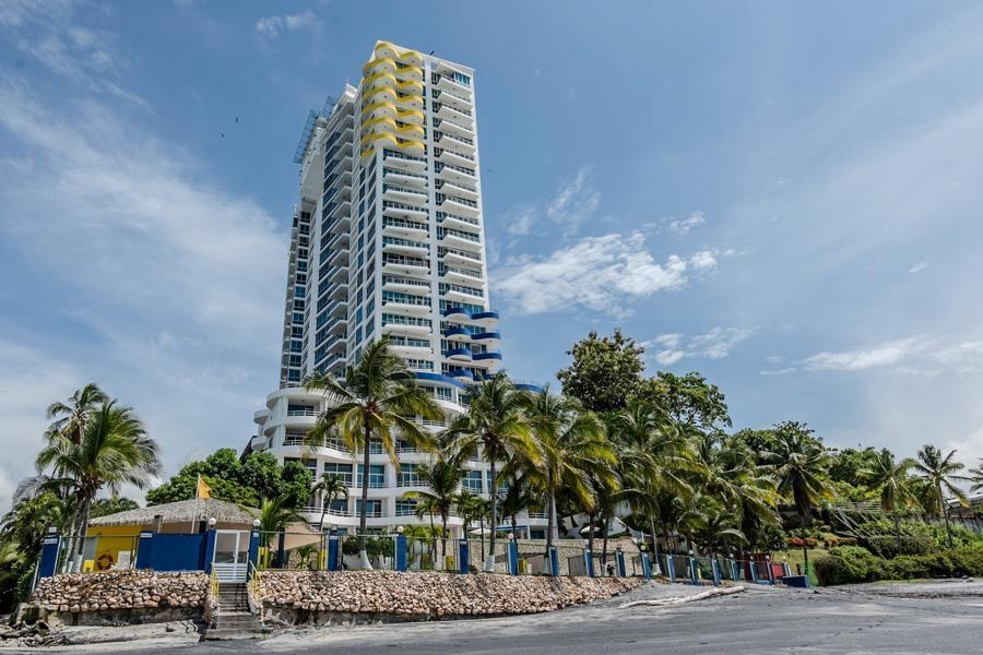 2 bedroom apartment | PH Coronado Bay