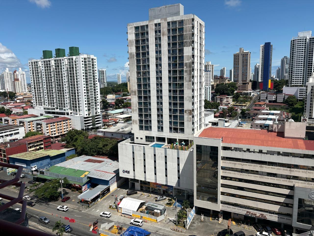 Apartment for sale in PH El Marquez
