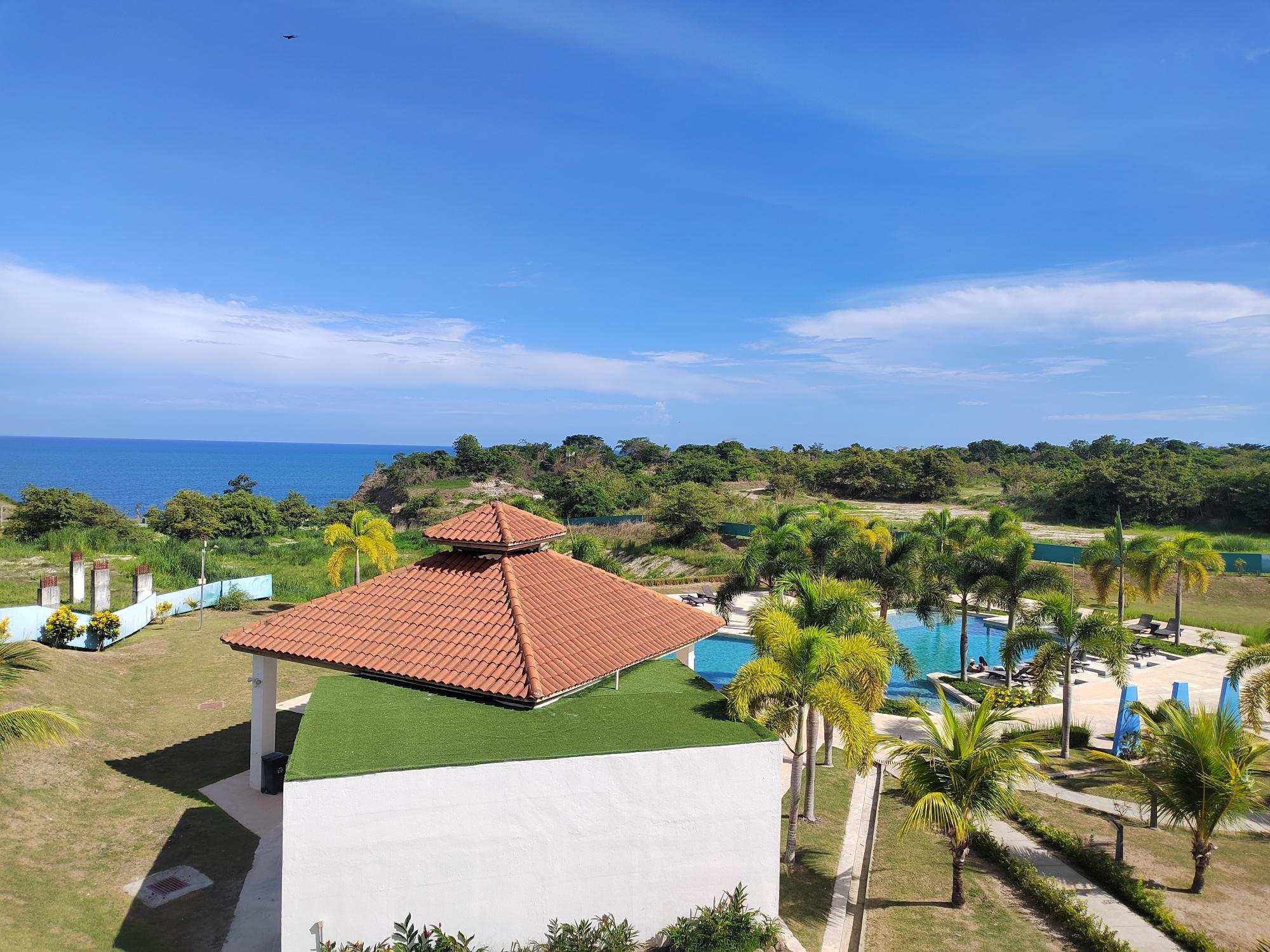 Ocean View Furnished Apartment with Beach Club