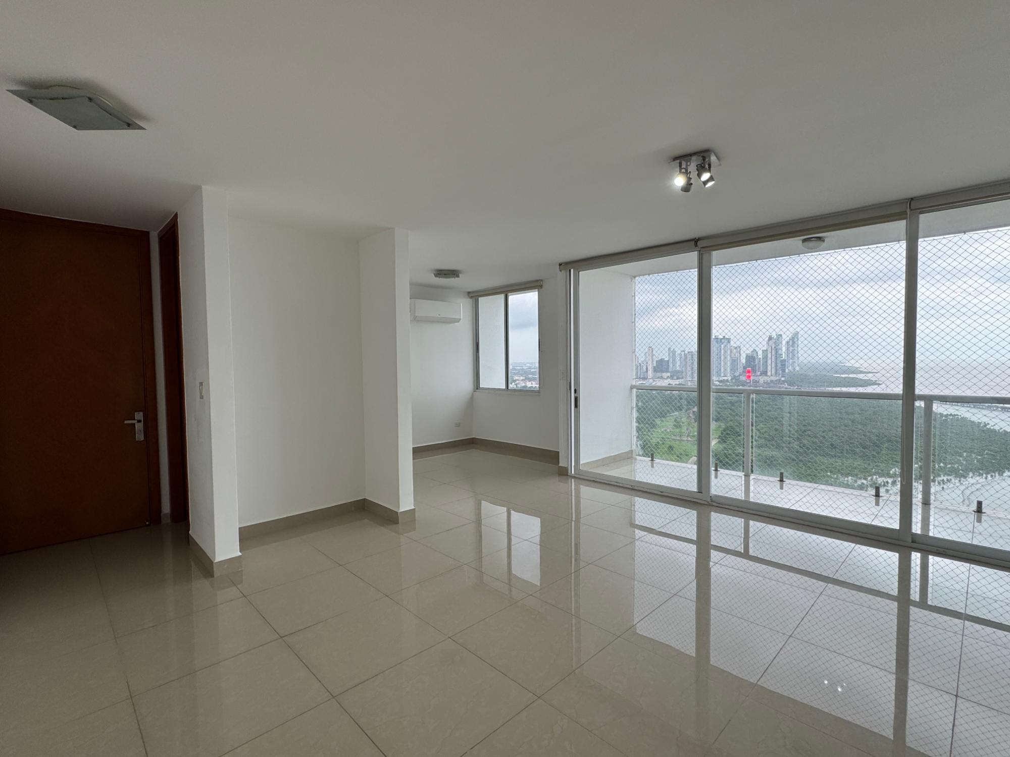 PH BAHIA DEL GOLF/3 BEDROOMS/BALCONY/CABIN