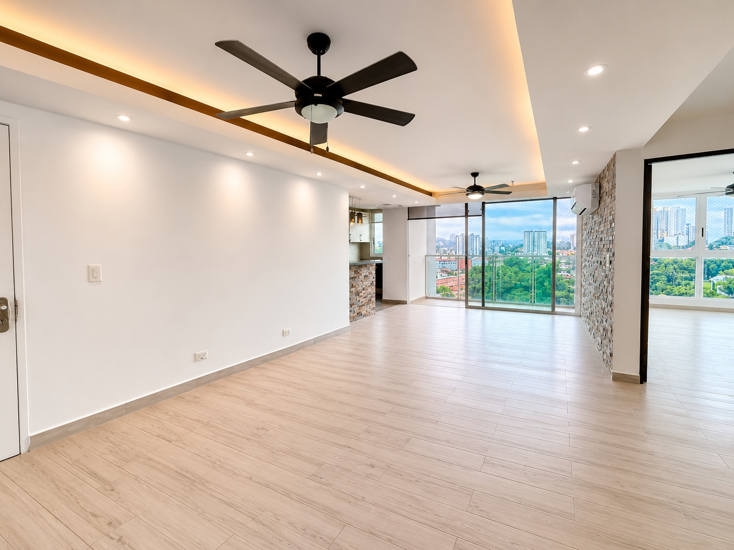 APARTMENT FOR SALE IN THE INNOVA TOWER BUILDING