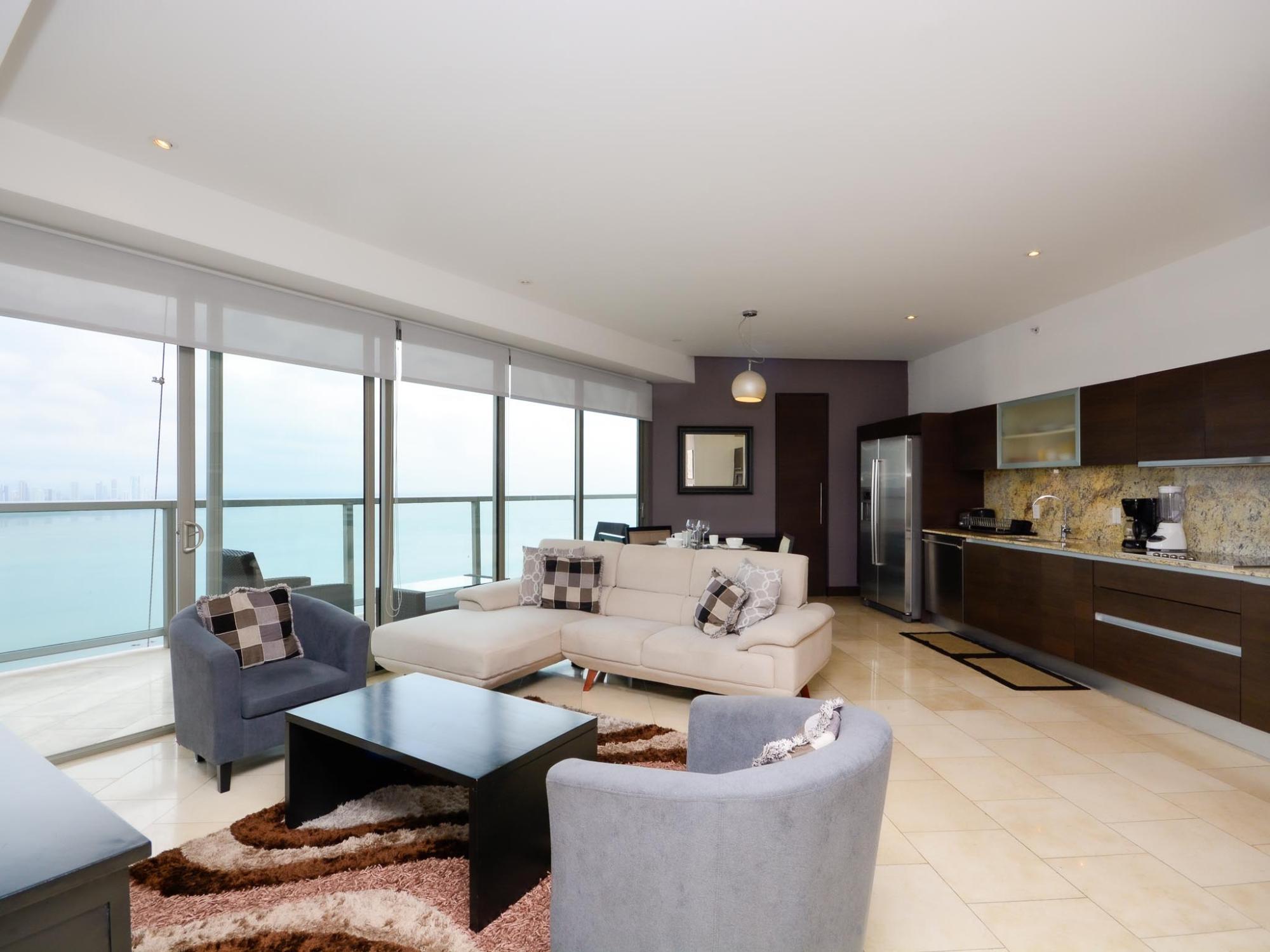 Furnished 2-Bedroom + Den apartment Ocean Views