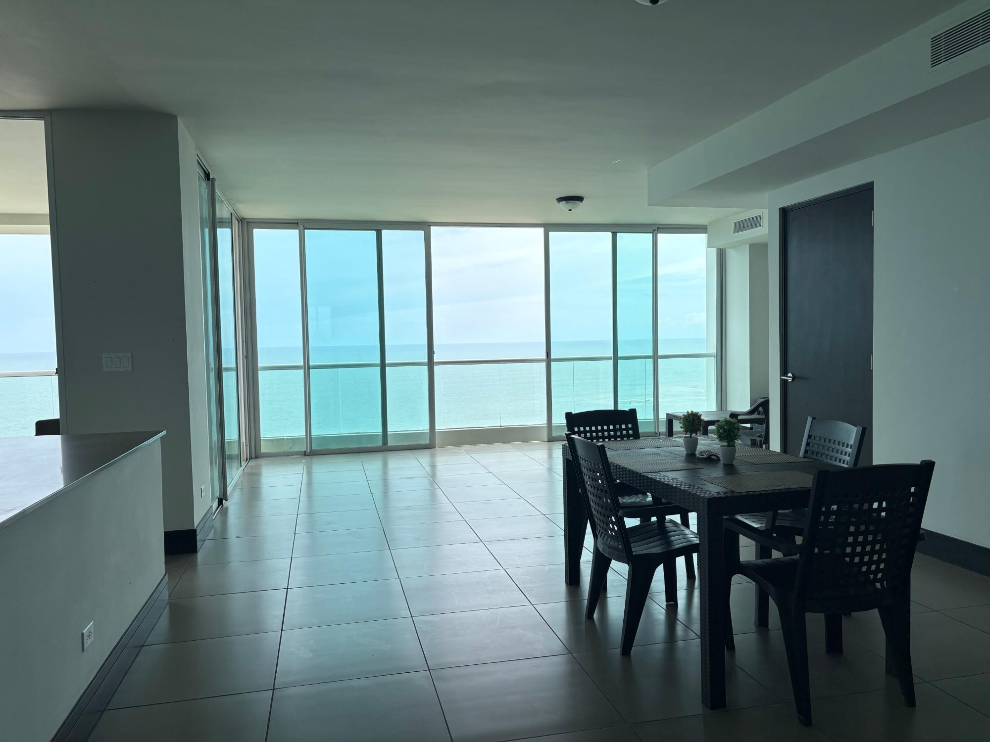 Apartment is for sale in PH Rio Mar tower 1
