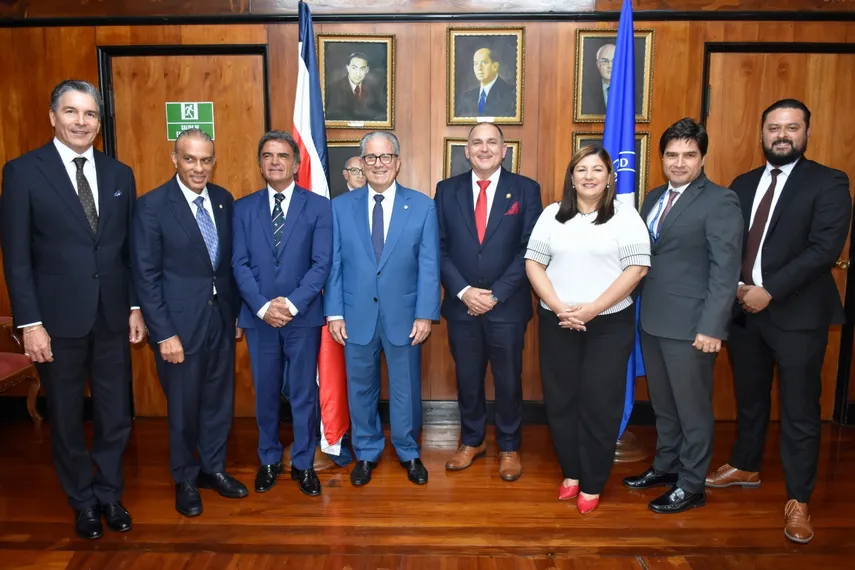 Panama and Costa Rica will launch a health card to improve care for migrants